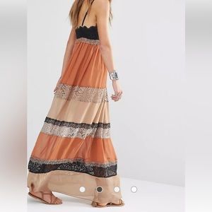 NWT Glamorous Size 16 Tall Panel Lace Insert Block Maxi Dress